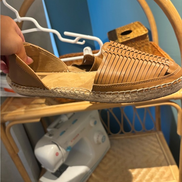 DV Woven Espadrille Flats - Picture 2 of 5